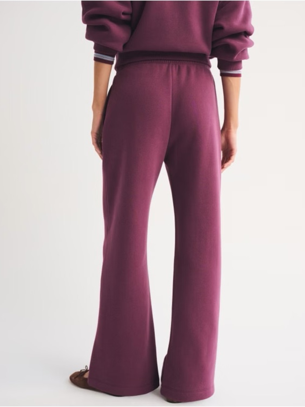 Abercrombie & Fitch Sunday High Rise Wide Leg Sweatpant - Plum - Picture 5 of 10
